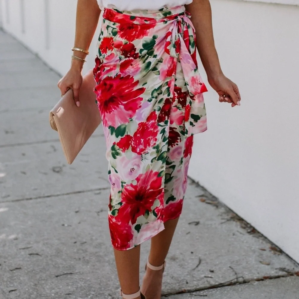 VICI Glasshouse floral satin wrap mini BOUTIQUE skirt S - Picture 2 of 7